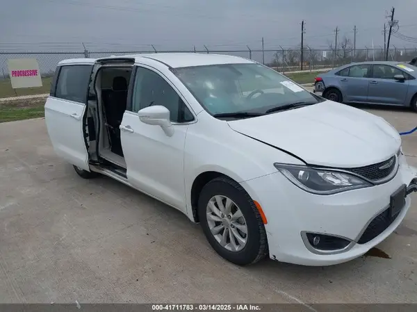 2C4RC1FG6JR279891 2018 CHRYSLER PACIFICA - Image 1