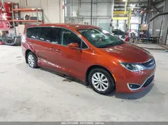 2C4RC1FG6JR289823 2018 CHRYSLER PACIFICA