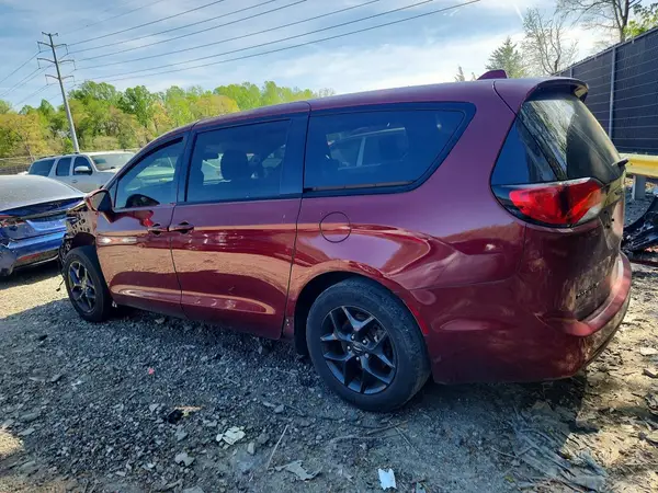 2C4RC1FG6JR339622 2018 CHRYSLER PACIFICA - Image 2
