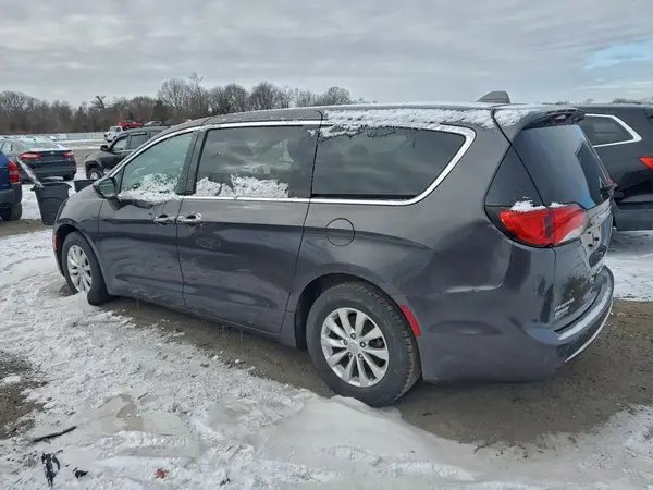 2C4RC1FG6JR339815 2018 CHRYSLER PACIFICA - Image 2