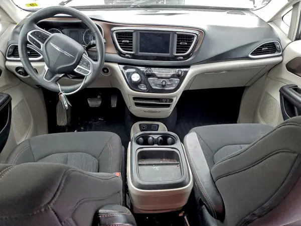 2C4RC1FG6JR339815 2018 CHRYSLER PACIFICA - Image 8