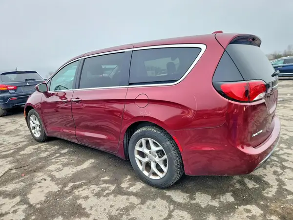 2C4RC1FG6JR351267 2018 CHRYSLER PACIFICA - Image 2