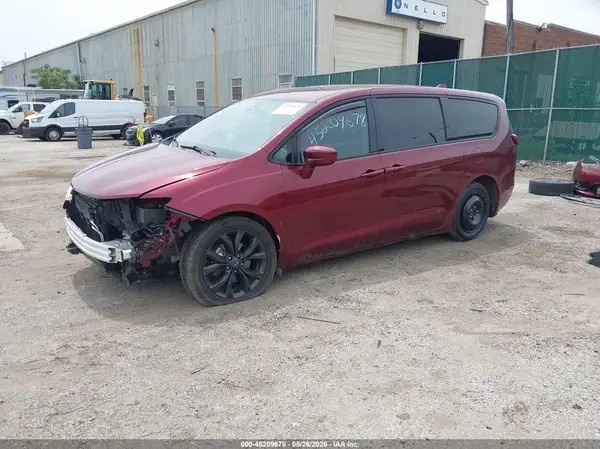 2C4RC1FG6KR537747 2019 CHRYSLER PACIFICA - Image 2