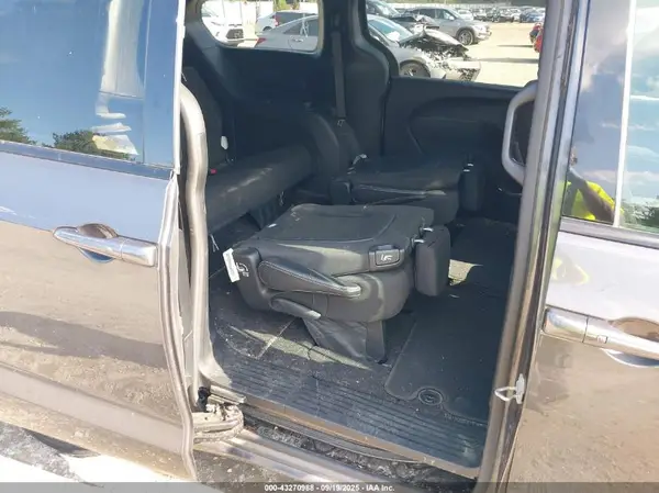 2C4RC1FG6KR548702 2019 CHRYSLER PACIFICA - Image 8