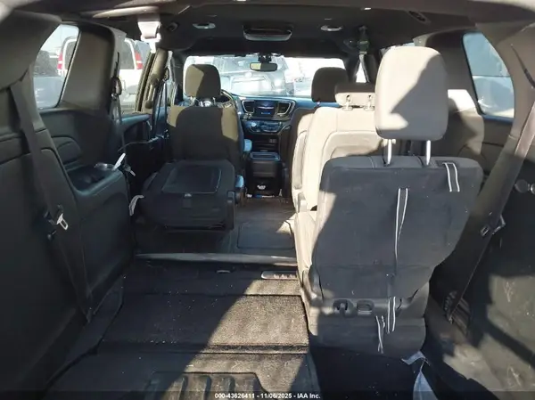 2C4RC1FG6KR574040 2019 CHRYSLER PACIFICA - Image 8