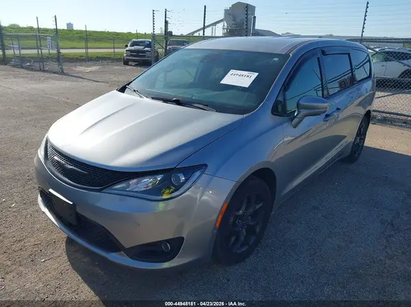 2C4RC1FG6KR575155 2019 CHRYSLER PACIFICA - Image 2