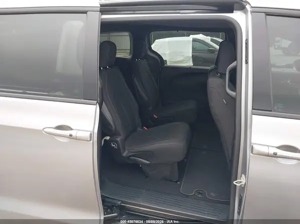 2C4RC1FG6KR593798 2019 CHRYSLER PACIFICA - Image 8