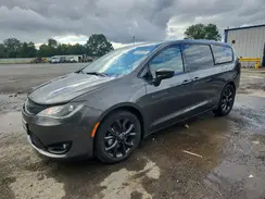 2C4RC1FG6KR604699 2019 CHRYSLER PACIFICA