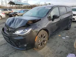 2C4RC1FG6KR652431 2019 CHRYSLER PACIFICA