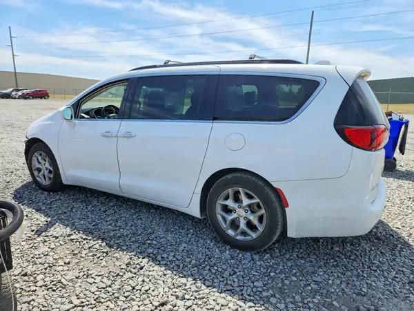 2C4RC1FG6KR653143 2019 CHRYSLER PACIFICA - Image 2
