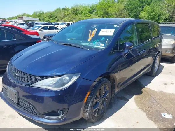 2C4RC1FG6KR666975 2019 CHRYSLER PACIFICA - Image 2