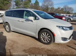 2C4RC1FG6KR669150 2019 CHRYSLER PACIFICA