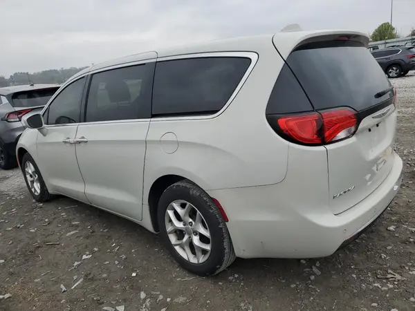 2C4RC1FG6LR104544 2020 CHRYSLER PACIFICA - Image 2