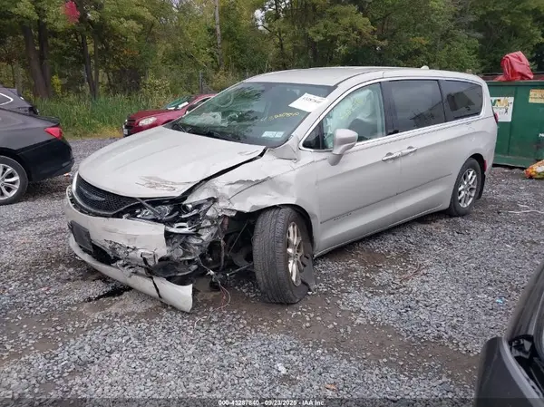 2C4RC1FG6LR105516 2020 CHRYSLER PACIFICA - Image 2