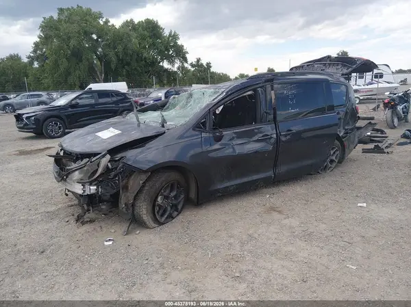 2C4RC1FG6LR126611 2020 CHRYSLER PACIFICA - Image 2