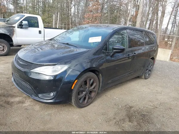 2C4RC1FG6LR147748 2020 CHRYSLER PACIFICA - Image 2