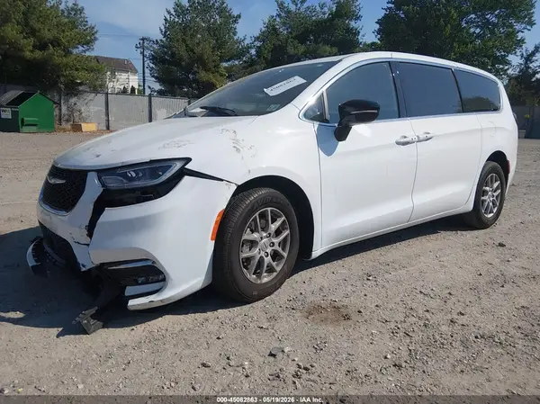 2C4RC1FG6RR109719 2024 CHRYSLER PACIFICA - Image 2