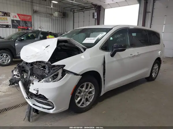 2C4RC1FG6RR119277 2024 CHRYSLER PACIFICA - Image 2