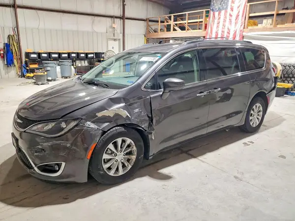2C4RC1FG7JR108504 2018 CHRYSLER PACIFICA - Image 1
