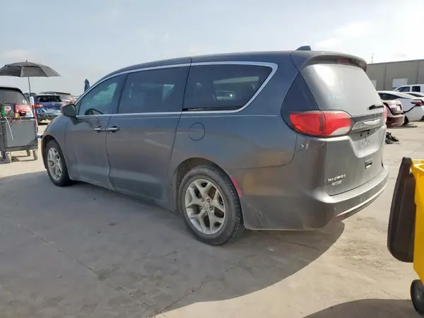 2C4RC1FG7JR117607 2018 CHRYSLER PACIFICA - Image 2