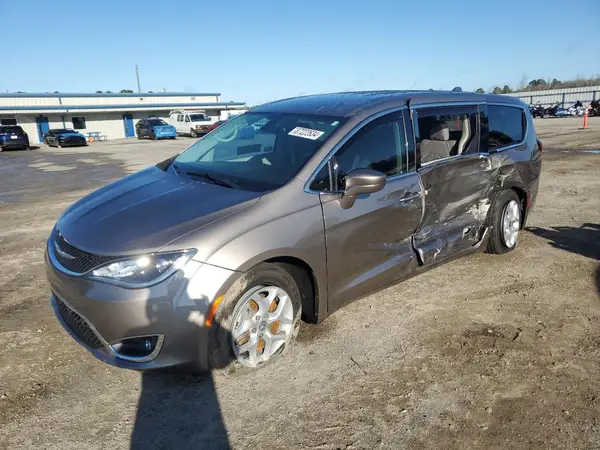 2C4RC1FG7JR125450 2018 CHRYSLER PACIFICA - Image 1