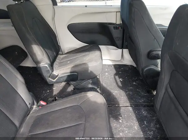 2C4RC1FG7JR125755 2018 CHRYSLER PACIFICA - Image 8