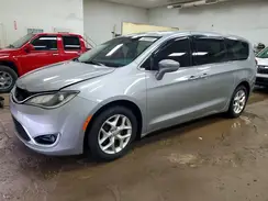 2C4RC1FG7JR125903 2018 CHRYSLER PACIFICA