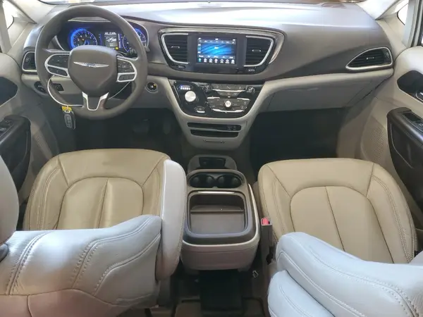 2C4RC1FG7JR128770 2018 CHRYSLER PACIFICA - Image 8