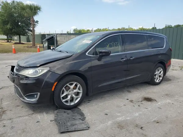 2C4RC1FG7JR132351 2018 CHRYSLER PACIFICA - Image 1