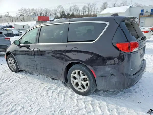 2C4RC1FG7JR157055 2018 CHRYSLER PACIFICA - Image 2