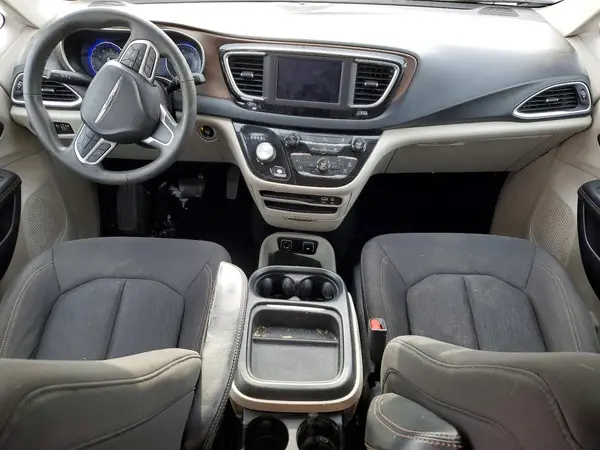 2C4RC1FG7JR157055 2018 CHRYSLER PACIFICA - Image 8