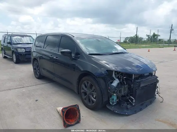 2C4RC1FG7JR187236 2018 CHRYSLER PACIFICA - Image 1