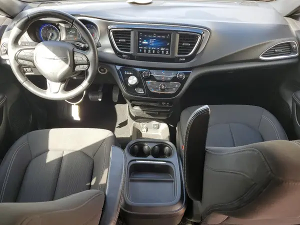 2C4RC1FG7JR257964 2018 CHRYSLER PACIFICA - Image 8