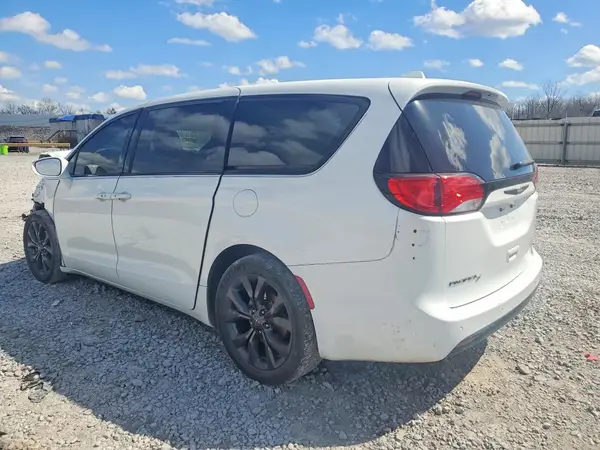 2C4RC1FG7JR365517 2018 CHRYSLER PACIFICA - Image 2