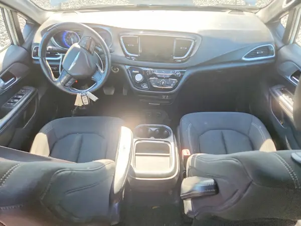 2C4RC1FG7JR365727 2018 CHRYSLER PACIFICA - Image 8