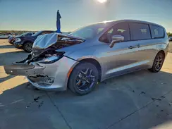 2C4RC1FG7KR522836 2019 CHRYSLER PACIFICA