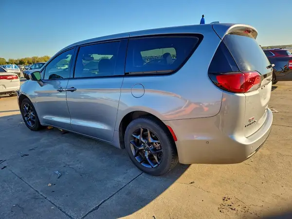 2C4RC1FG7KR522836 2019 CHRYSLER PACIFICA - Image 2