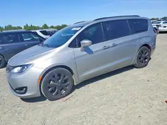 2C4RC1FG7KR532122 2019 CHRYSLER PACIFICA
