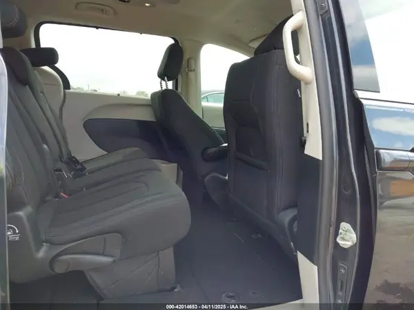 2C4RC1FG7KR599738 2019 CHRYSLER PACIFICA - Image 7