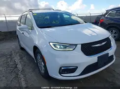 2C4RC1FG7NR191972 2022 CHRYSLER PACIFICA