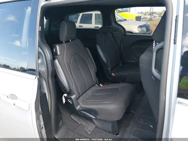 2C4RC1FG7PR617324 2023 CHRYSLER PACIFICA - Image 8