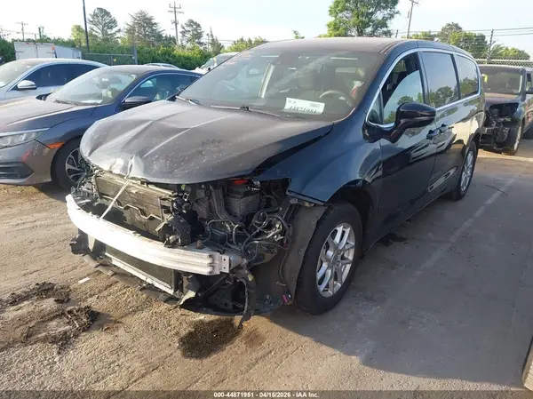 2C4RC1FG7RR154460 2024 CHRYSLER PACIFICA - Image 2