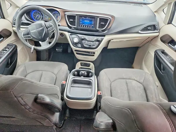 2C4RC1FG8JR101996 2018 CHRYSLER PACIFICA - Image 8
