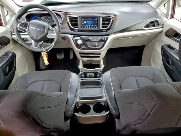 2C4RC1FG8JR106258 2018 CHRYSLER PACIFICA - Image 8