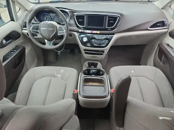 2C4RC1FG8JR108320 2018 CHRYSLER PACIFICA - Image 8