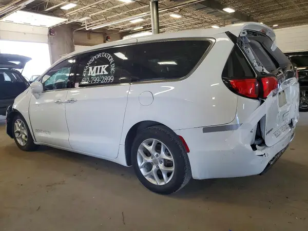 2C4RC1FG8JR117356 2018 CHRYSLER PACIFICA - Image 2