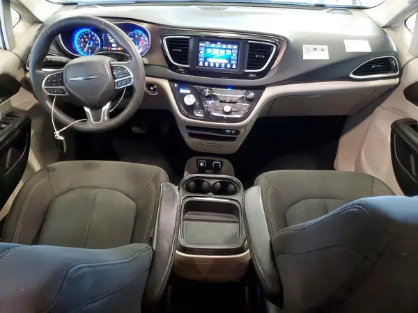2C4RC1FG8JR117356 2018 CHRYSLER PACIFICA - Image 8