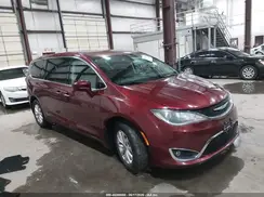 2C4RC1FG8JR123769 2018 CHRYSLER PACIFICA