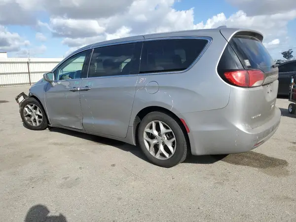 2C4RC1FG8JR126106 2018 CHRYSLER PACIFICA - Image 2