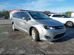2C4RC1FG8JR133072 2018 CHRYSLER PACIFICA